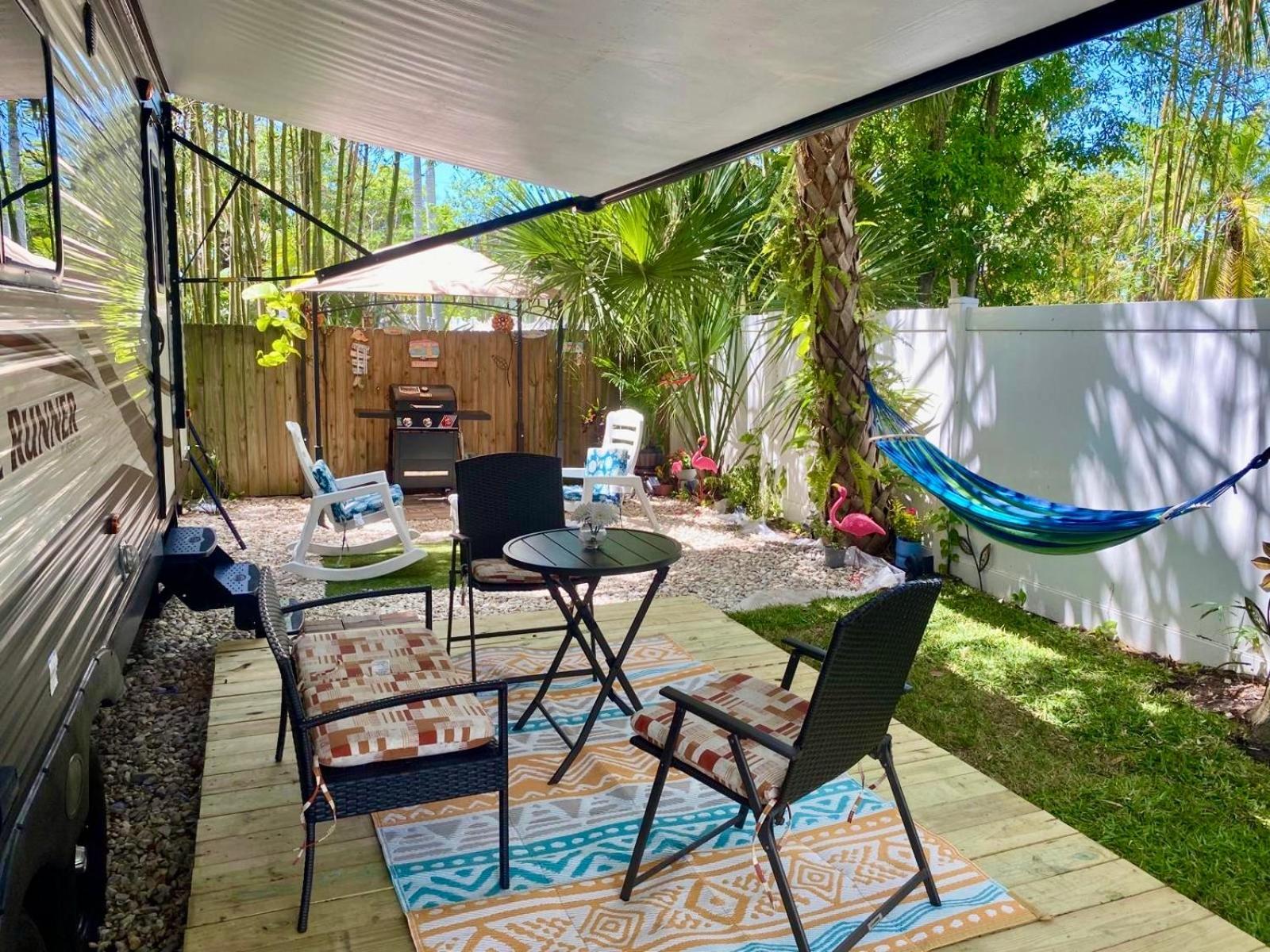 Rv Camper Paradise On The Wheels In Clearwater Beaches Largo Exterior foto