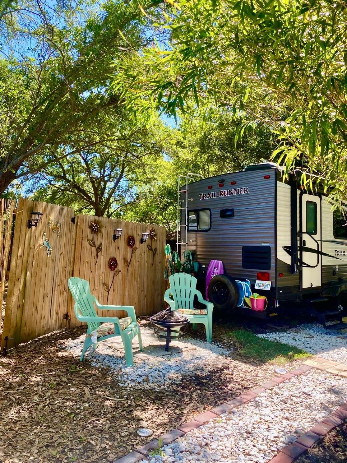 Rv Camper Paradise On The Wheels In Clearwater Beaches Largo Exterior foto