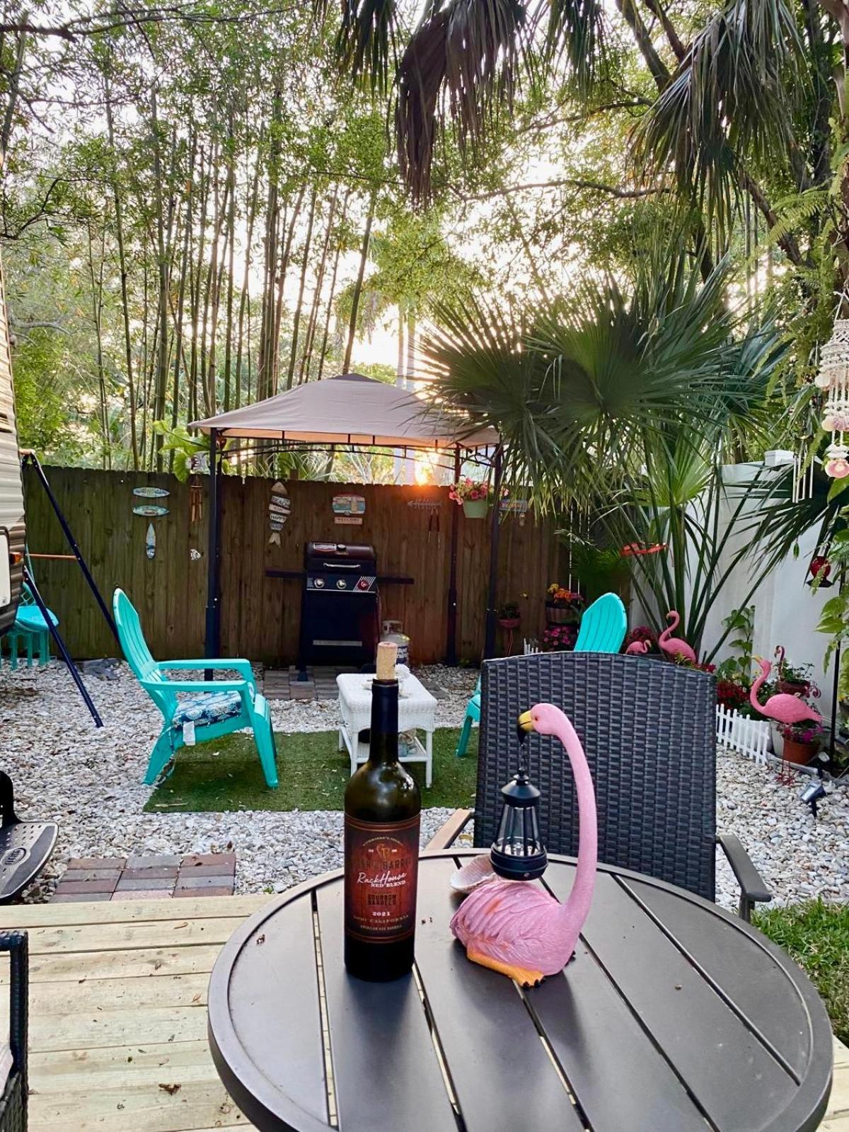 Rv Camper Paradise On The Wheels In Clearwater Beaches Largo Exterior foto